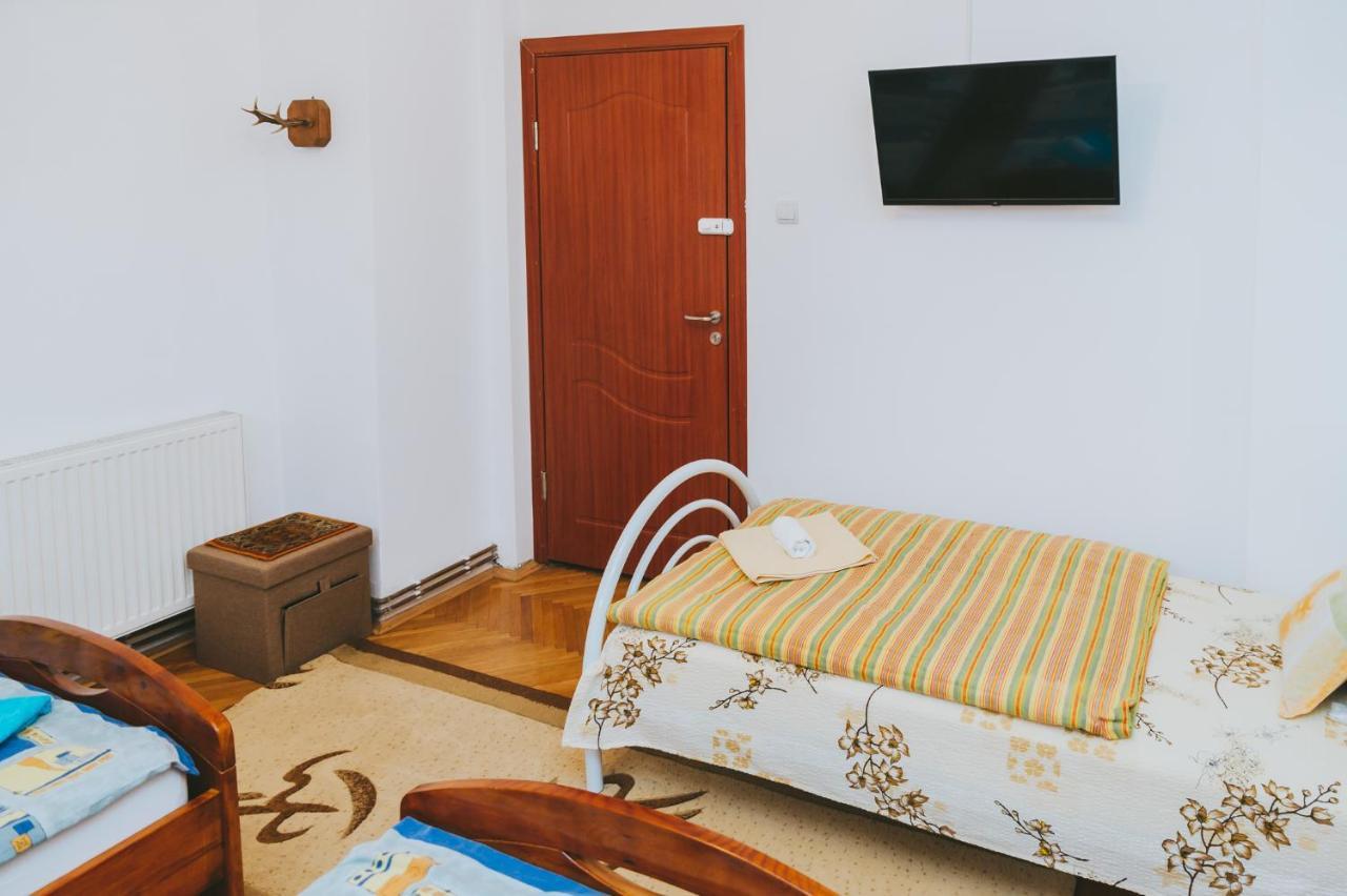 Casa Vinco Vici Hotel Turda Eksteriør billede