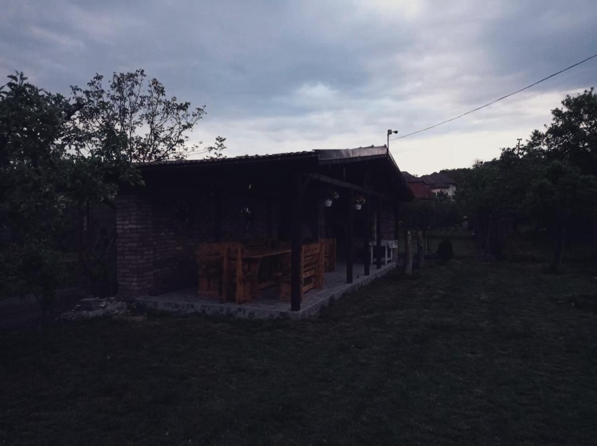 Casa Vinco Vici Hotel Turda Eksteriør billede